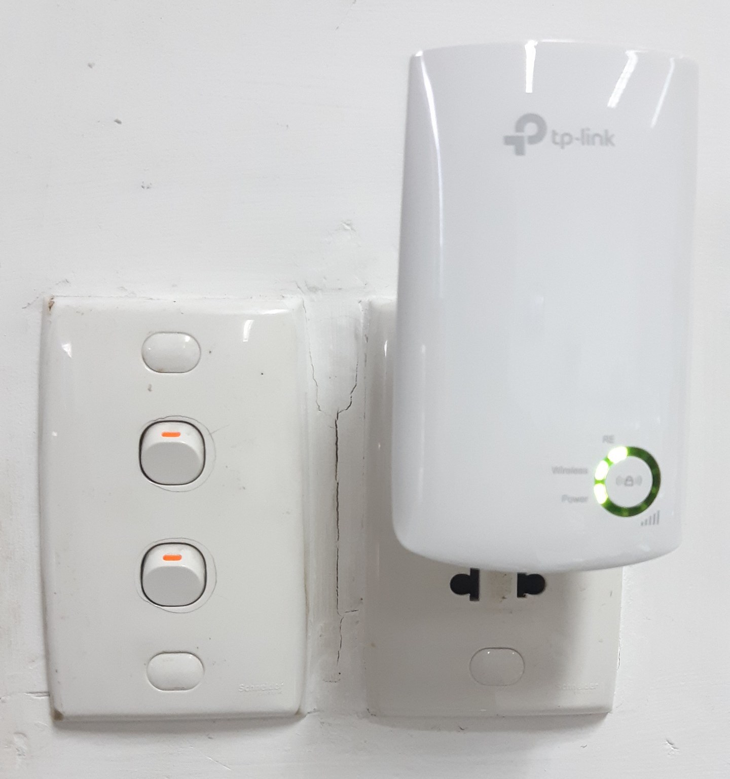 Bộ mở rộng sóng Wi-Fi TP-Link TL-WA854RE Tốc độ N300Mbps 3